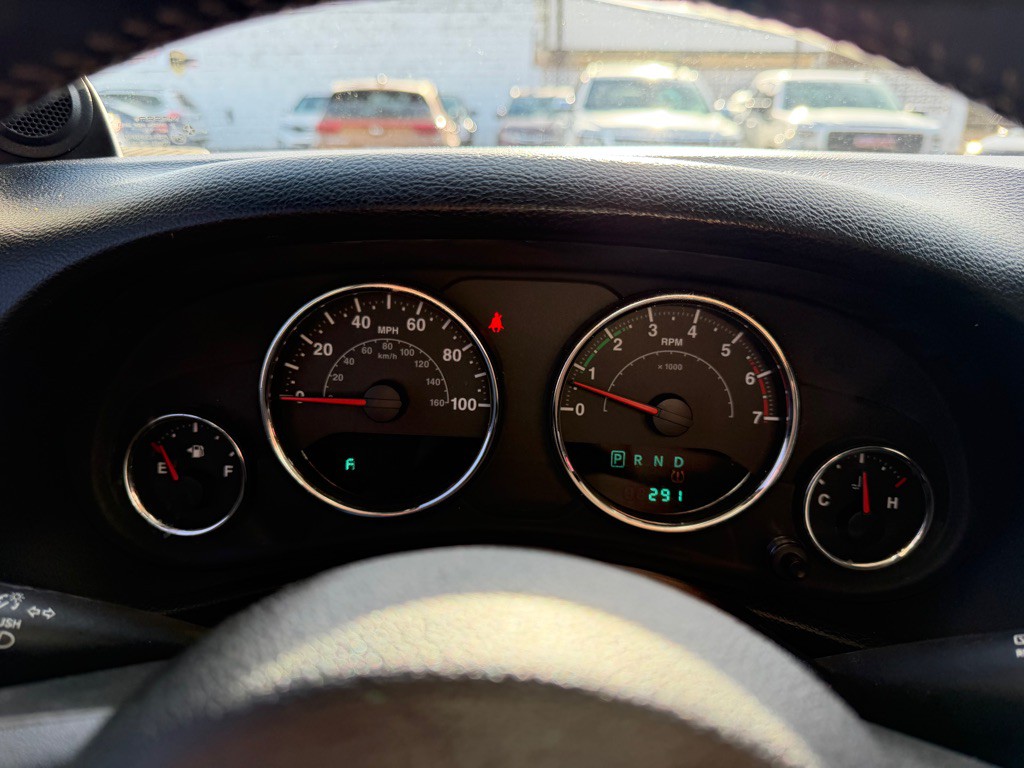 2011 Jeep Wrangler Unlimited Image 16