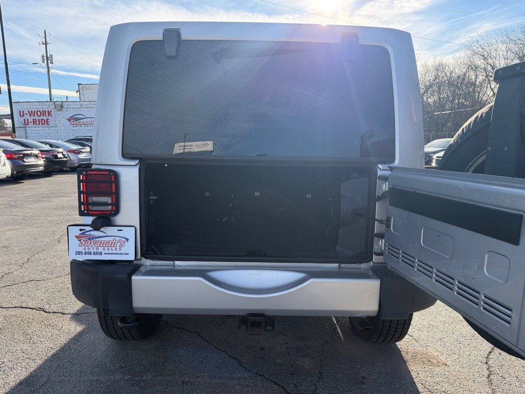 2011 Jeep Wrangler Unlimited Image 20