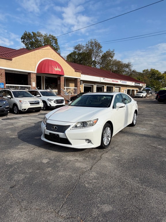 2014 Lexus ES Image 2
