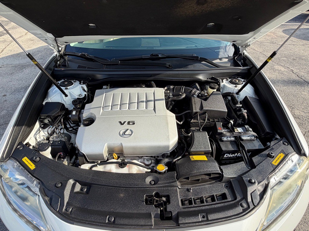 2014 Lexus ES Image 19