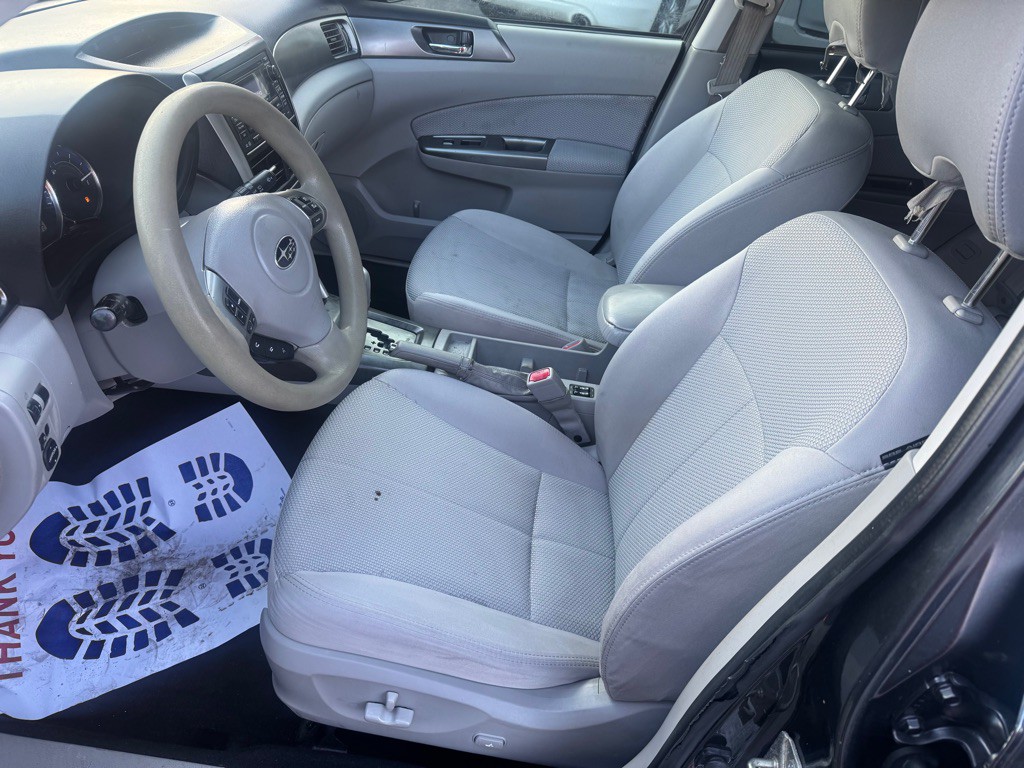 2013 Subaru Forester Image 9