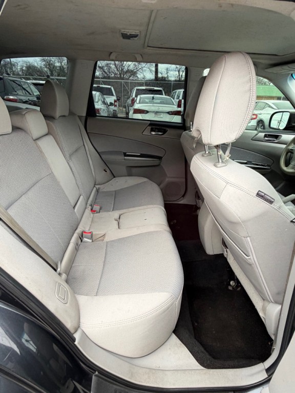2013 Subaru Forester Image 13