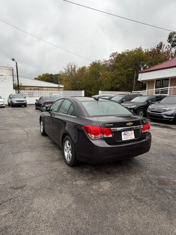 2016 Chevrolet Cruze Image 4