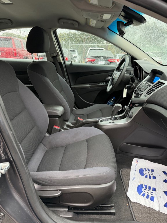 2016 Chevrolet Cruze Image 14