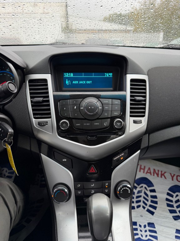 2016 Chevrolet Cruze Image 16