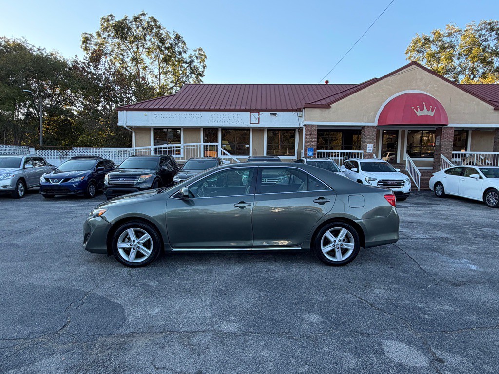 2013 Toyota Camry Image 3