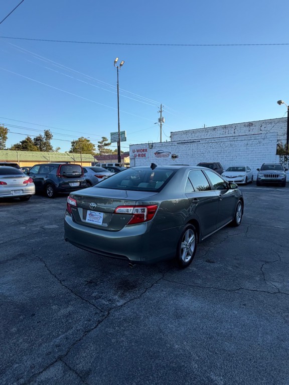 2013 Toyota Camry Image 6