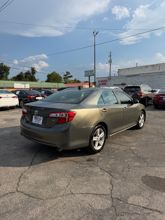 2013 Toyota Camry Image 5