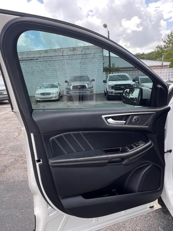 2015 Ford Edge Image 9