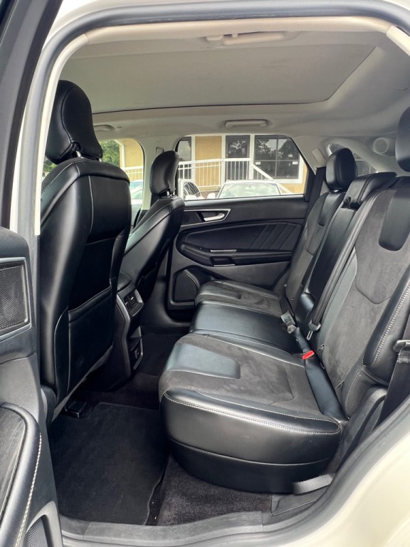 2015 Ford Edge Image 11