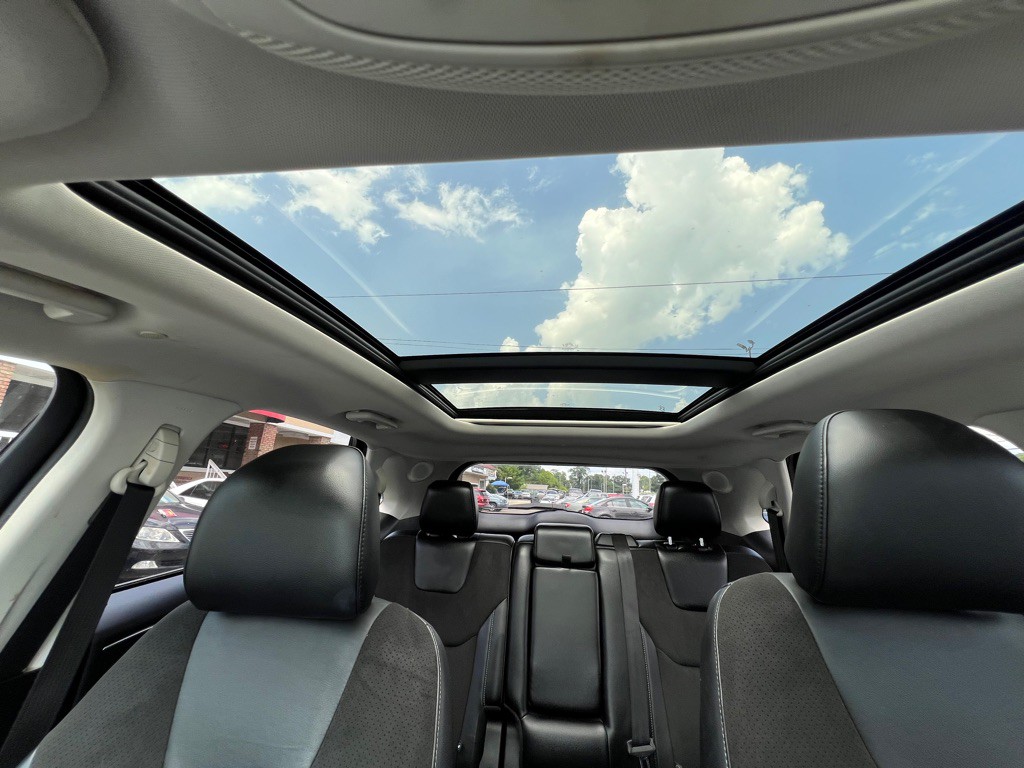 2015 Ford Edge Image 18