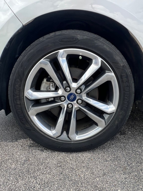 2015 Ford Edge Image 20