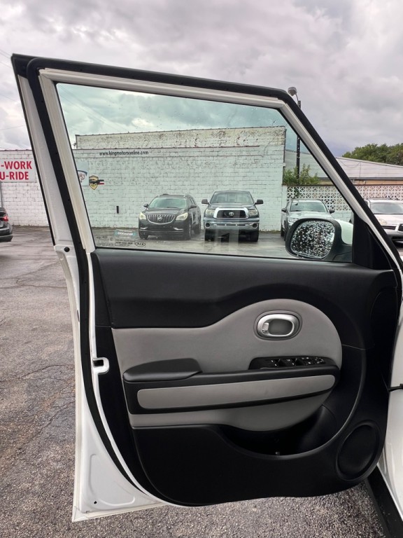 2016 Kia Soul Image 9