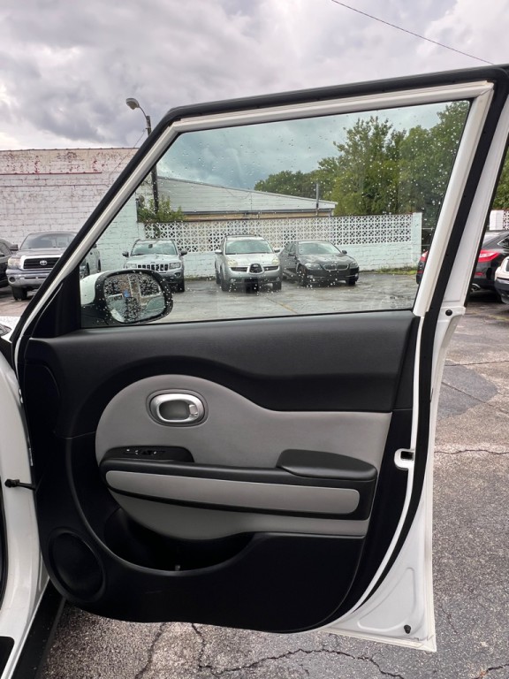 2016 Kia Soul Image 13
