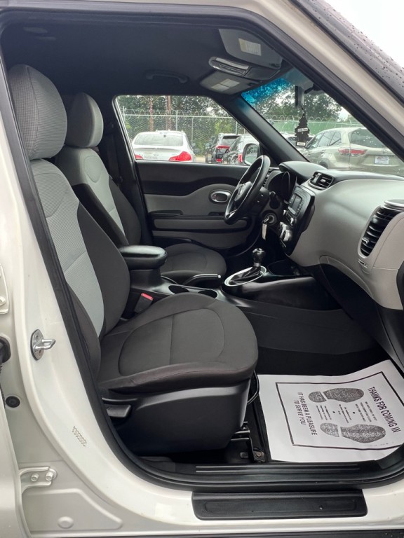 2016 Kia Soul Image 14