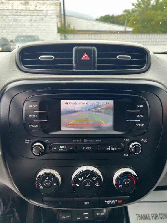 2016 Kia Soul Image 16