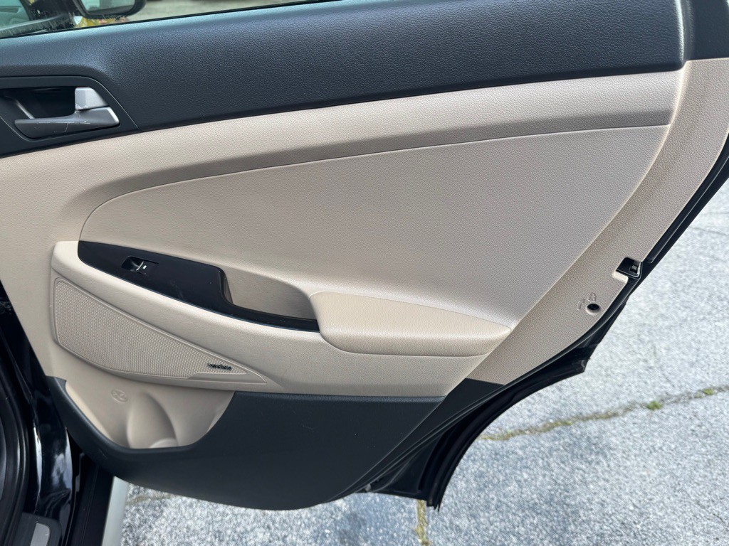 2017 Hyundai Tucson Image 15