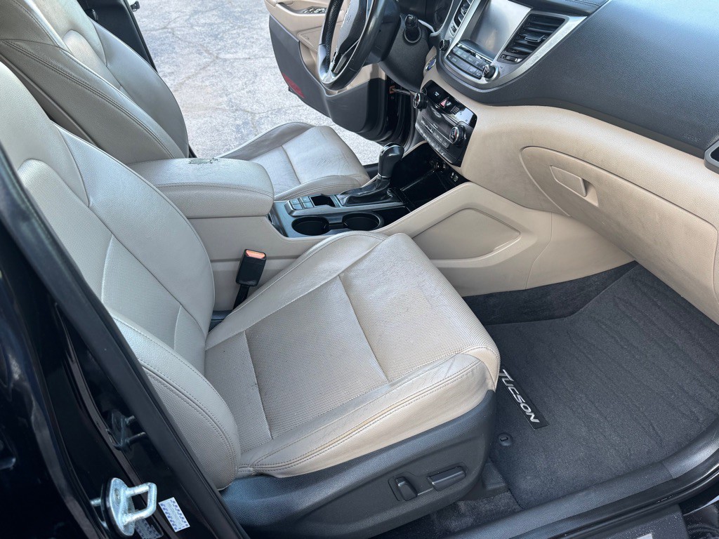 2017 Hyundai Tucson Image 16