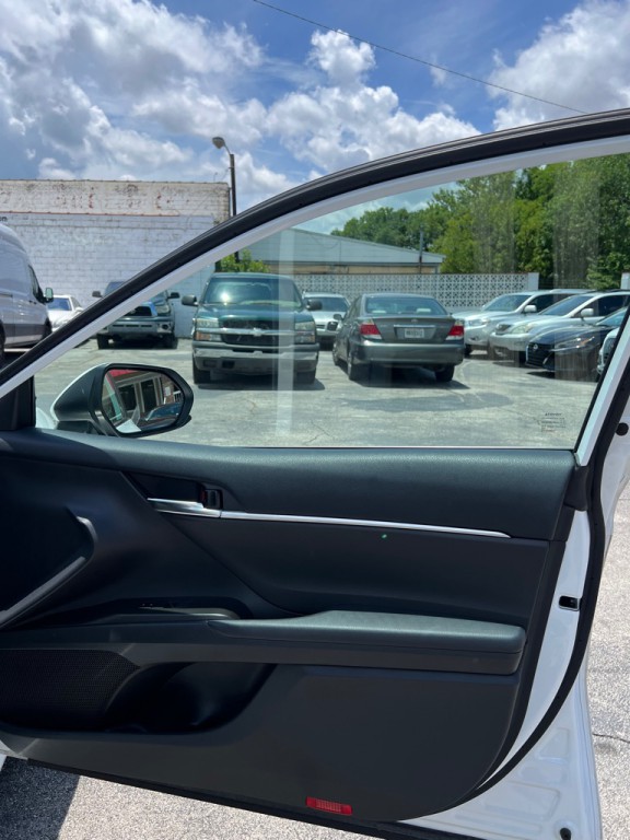 2023 Toyota Camry Image 15