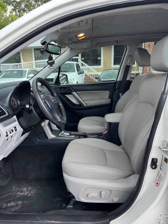2016 Subaru Forester Image 11