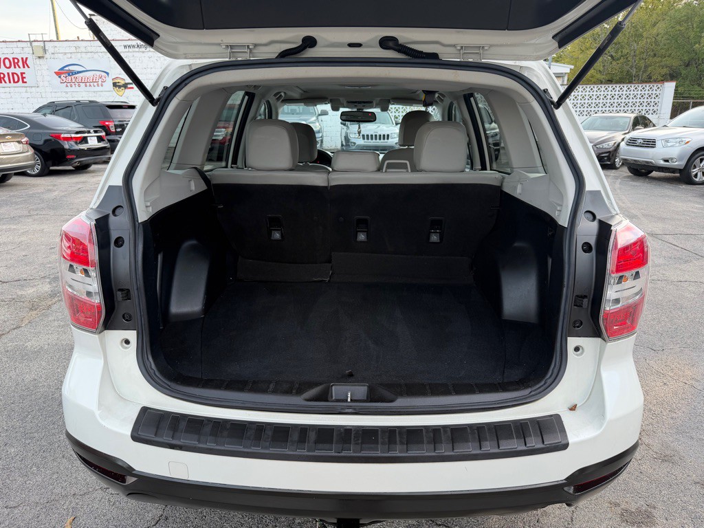 2016 Subaru Forester Image 19