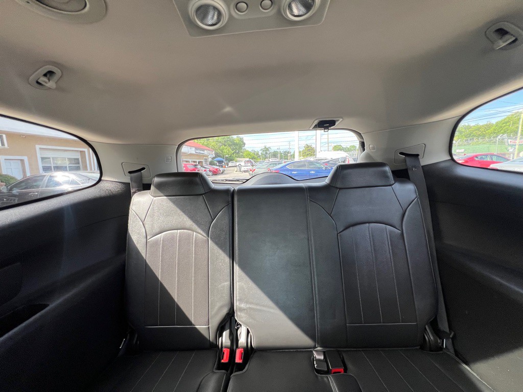 2016 Buick Enclave Image 15