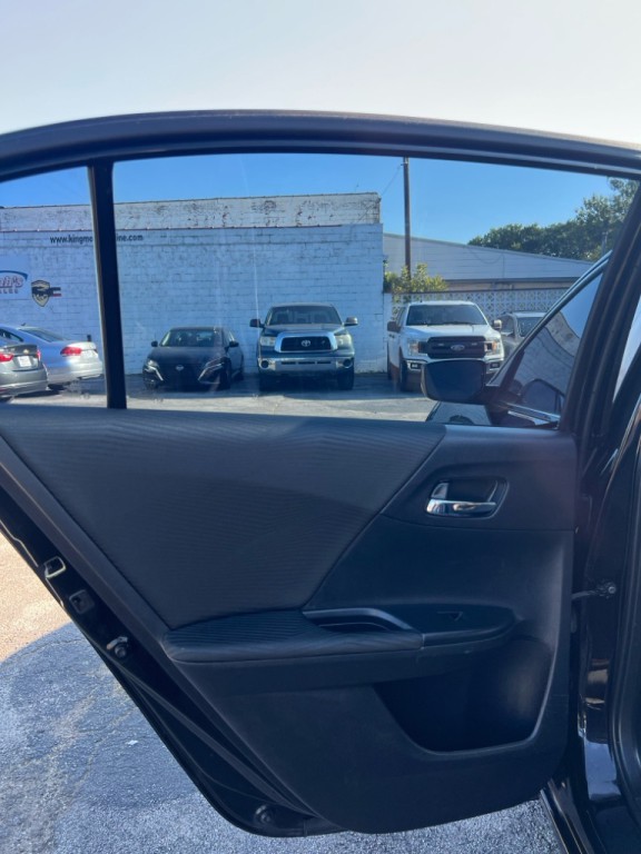 2017 Honda Accord Image 11