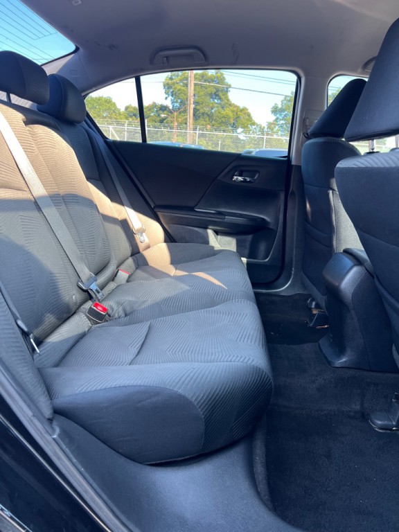 2017 Honda Accord Image 14