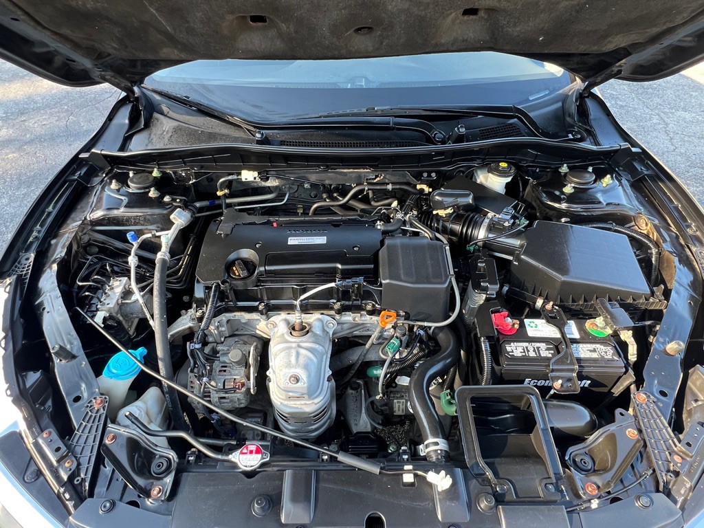 2017 Honda Accord Image 19