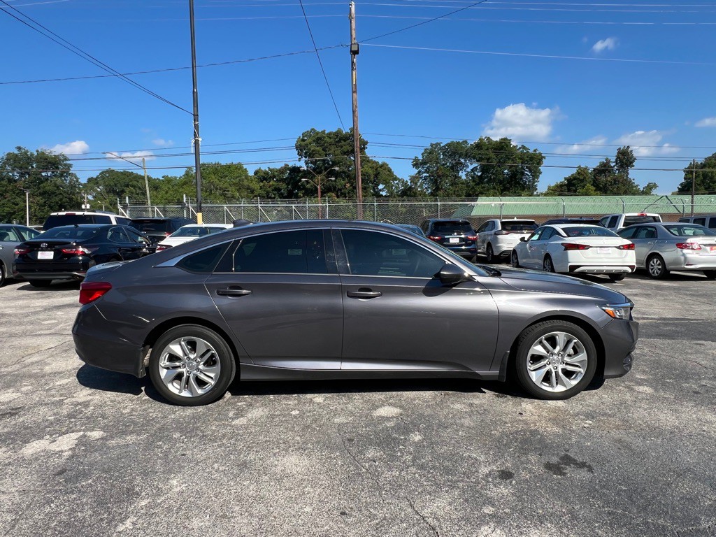 2019 Honda Accord Image 7
