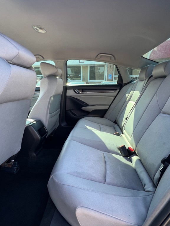2019 Honda Accord Image 11