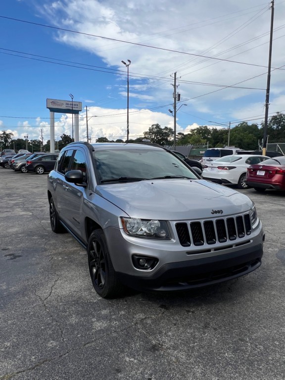 2015 Jeep Compass Image 8