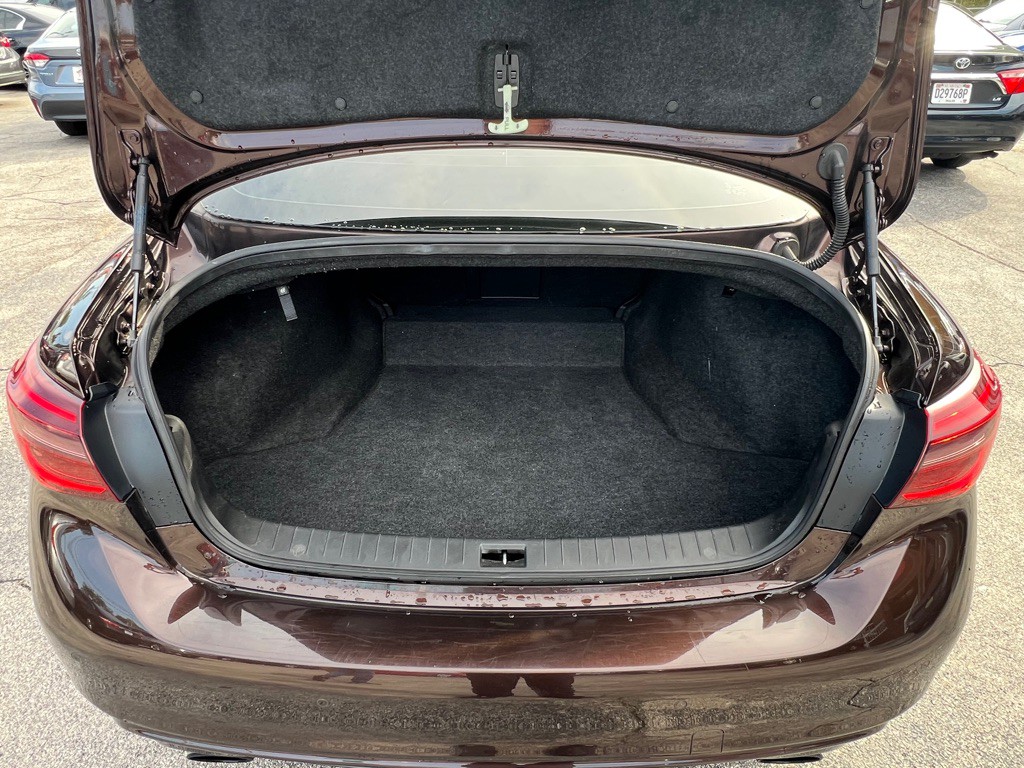 2018 INFINITI Q50 Image 18
