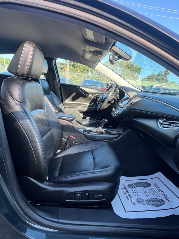 2016 Chevrolet Malibu Image 16