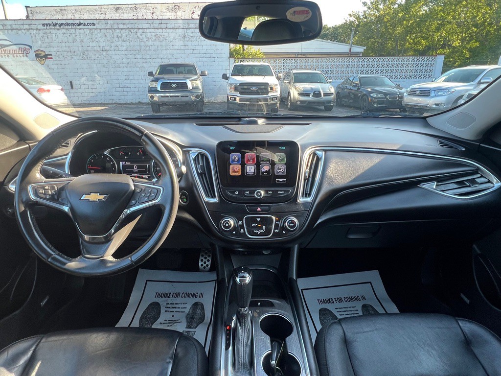 2016 Chevrolet Malibu Image 18