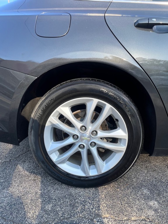 2016 Chevrolet Malibu Image 20