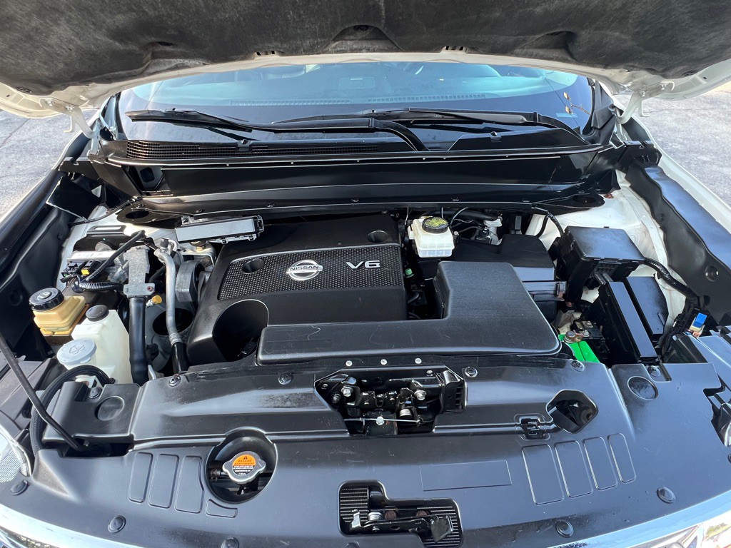 2013 Nissan Pathfinder Image 19