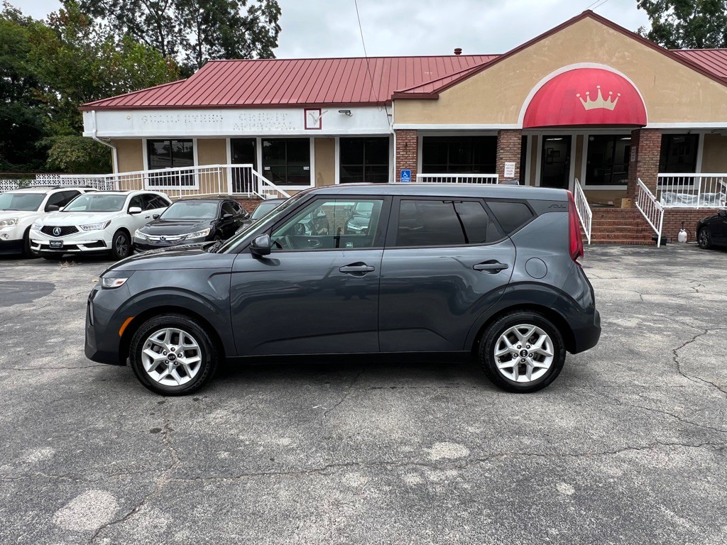 2021 Kia Soul Image 3