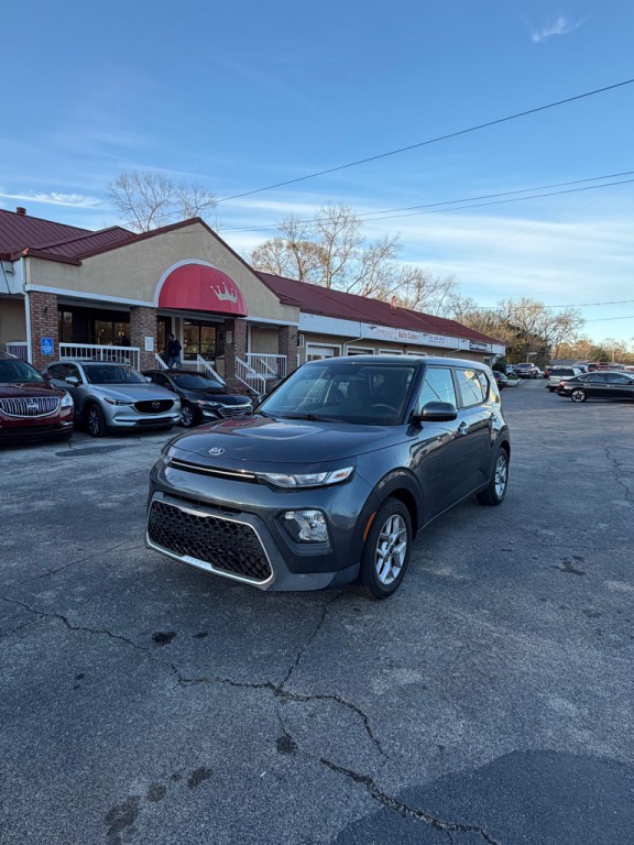 2021 Kia Soul Image 1