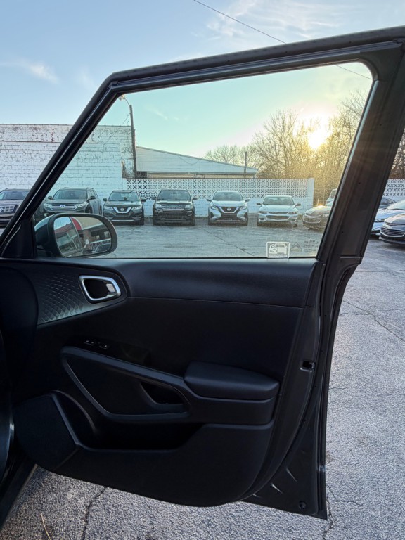 2021 Kia Soul Image 12