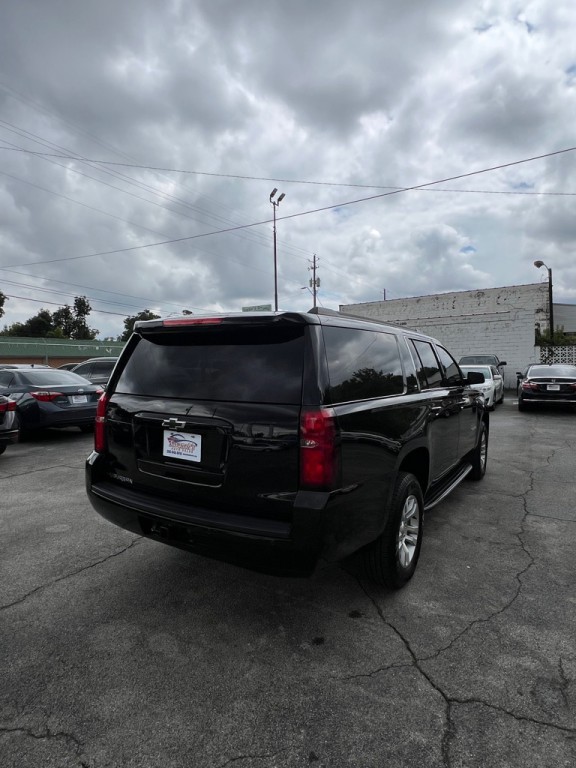 2018 Chevrolet Suburban Image 6