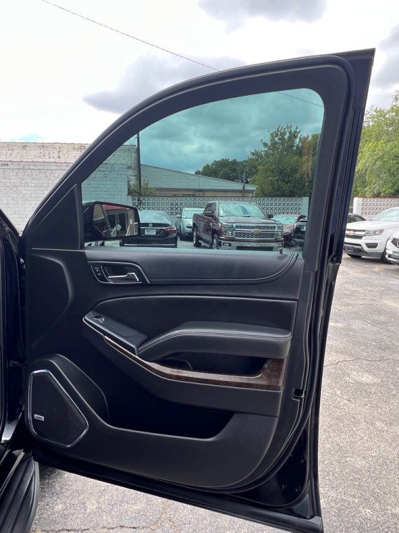 2018 Chevrolet Suburban Image 13