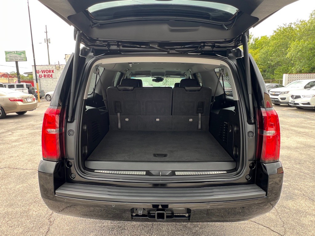 2018 Chevrolet Suburban Image 19