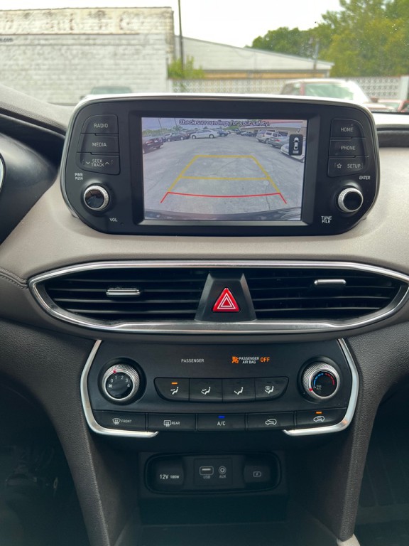 2019 Hyundai Santa Fe Image 16
