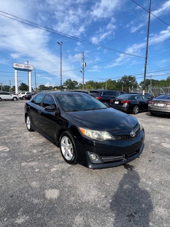 2012 Toyota Camry Image 8
