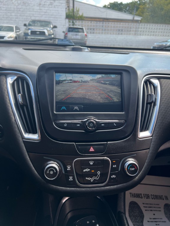 2018 Chevrolet Malibu Image 16