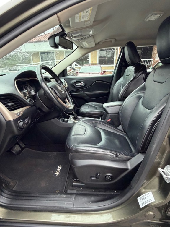 2015 Jeep Cherokee Image 10