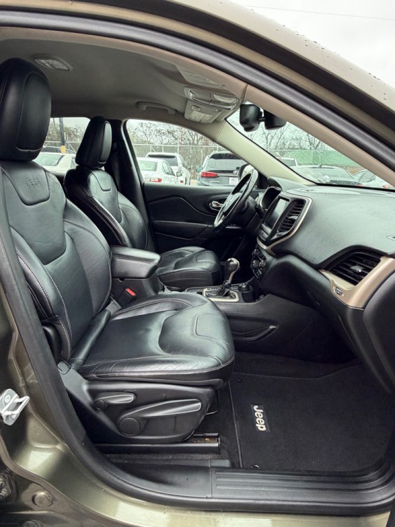 2015 Jeep Cherokee Image 14
