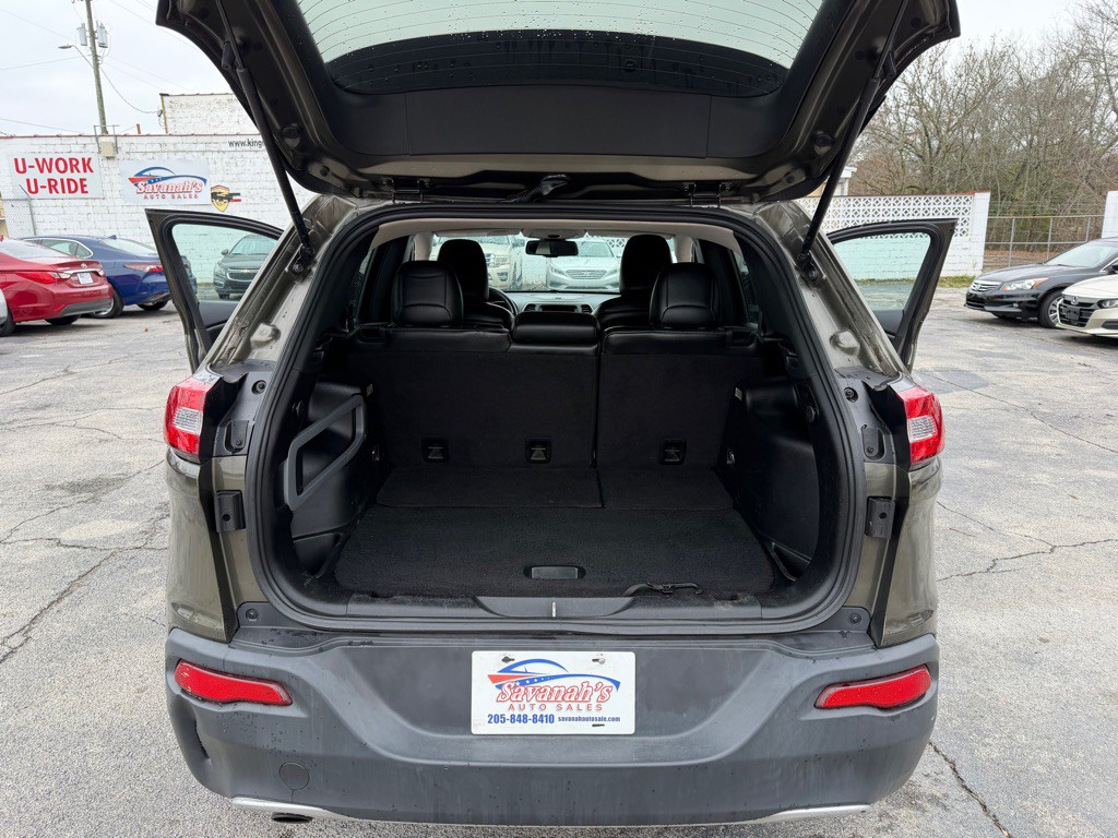 2015 Jeep Cherokee Image 18