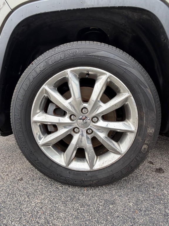 2015 Jeep Cherokee Image 20